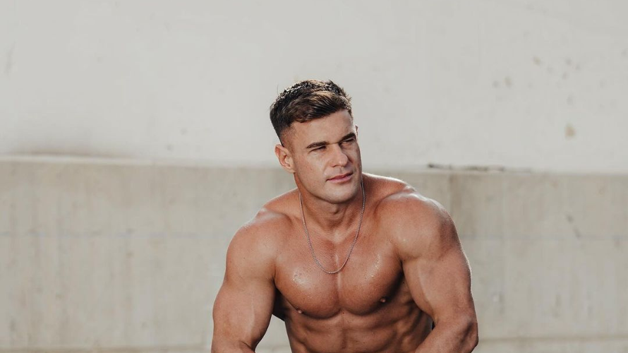 6 TIPS HOW TO BREAK A PLATEAU IN BODYBUILDING Rob Lipsett